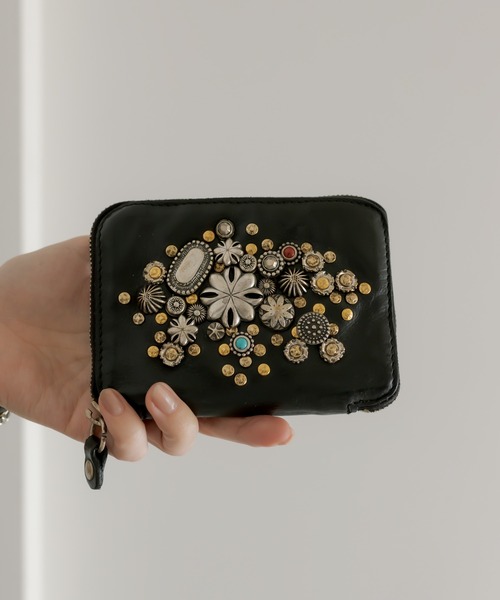 CAMPOMAGGI（カンポマッジ）の「《WEB限定》【CAMPO MAGGI(カンポマッジ)】スタッズミニウォレット（財布・レディース・ブラック・FREE）」の10枚目の写真