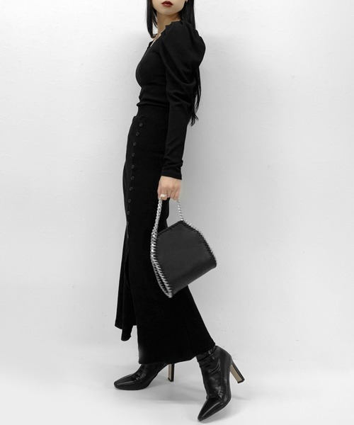LVEU.(ラブユ.)の「Button design slit rib mermaid skirt / ボタンデザインスリットリブマーメイドスカート(スカート・レディース・ブラック・FREE)」の9枚目の写真