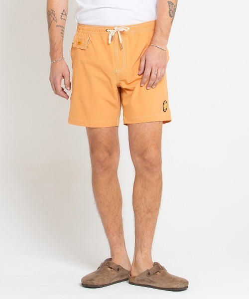 DEUS EX MACHINA（デウスエクスマキナ）の「SANDBAR SHORT（水着・メンズ・ブラック/オレンジ/ピンク・SMALL/MEDIUM/LARGE）」の3枚目の写真