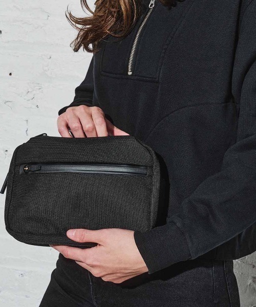 Aer(エアー)の「Aer(エアー)Travel Kit 2 BLACK AER-21039 正規商品(ハンドバッグ・メンズ・ブラック・F)」の8枚目の写真