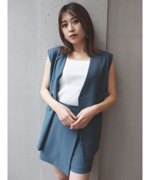 MURUA（ムルーア）の「パネルラインジレ【セットアップ着用可能】（テーラードジャケット・レディース・ダークグレー/ブラック/ブルー/ベージュ・FREE）」の8枚目の写真