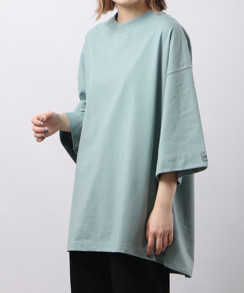 Sunny Smith(サニースミス)の「Sunnysmith 11.6ウルトラヘビーオンス Heavy Smith ロゴ刺繍 Tシャツ 半袖(Tシャツ/カットソー・メンズ・オフホワイト/チャコールグレー/ネイビー/グリーン・F)」の18枚目の写真