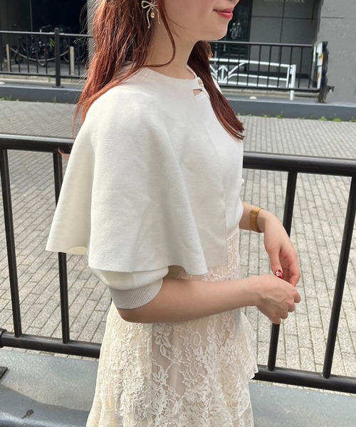 one after another NICE CLAUP（ワンアフターアナザーナイスクラップ）の「大人ガーリーなオフィススタイルにも。ケープ付きニット（ニット/セーター・レディース・ブラウン/オフホワイト/ピンク/ライトピンク・FREE）」の14枚目の写真