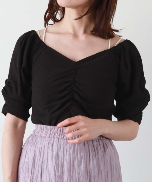 archives(アルシーヴ)の「2wayギャザー楊柳カットTOPS(Tシャツ/カットソー・レディース・オフホワイト/ブラック/アイボリー/グリーン・MEDIUM)」の3枚目の写真