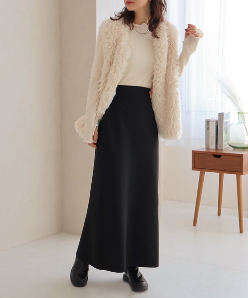 Social GIRL（ソーシャルガール）の「バックスリット ニット ロングスカート Aラインスカート（スカート・レディース・ブラック/オフホワイト/グリーン/チェリーレッド/キナリ・M）」の12枚目の写真