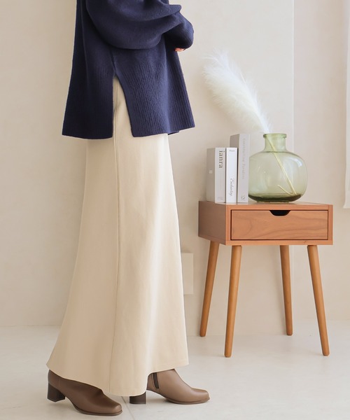 Social GIRL（ソーシャルガール）の「バックスリット ニット ロングスカート Aラインスカート（スカート・レディース・ブラック/オフホワイト/グリーン/チェリーレッド/キナリ・M）」の8枚目の写真