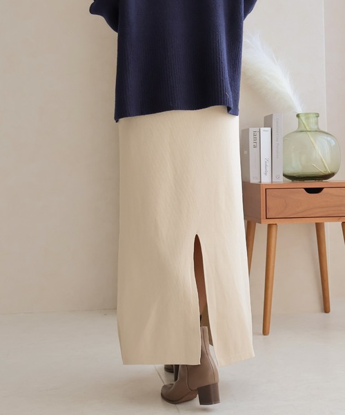 Social GIRL（ソーシャルガール）の「バックスリット ニット ロングスカート Aラインスカート（スカート・レディース・ブラック/オフホワイト/グリーン/チェリーレッド/キナリ・M）」の9枚目の写真