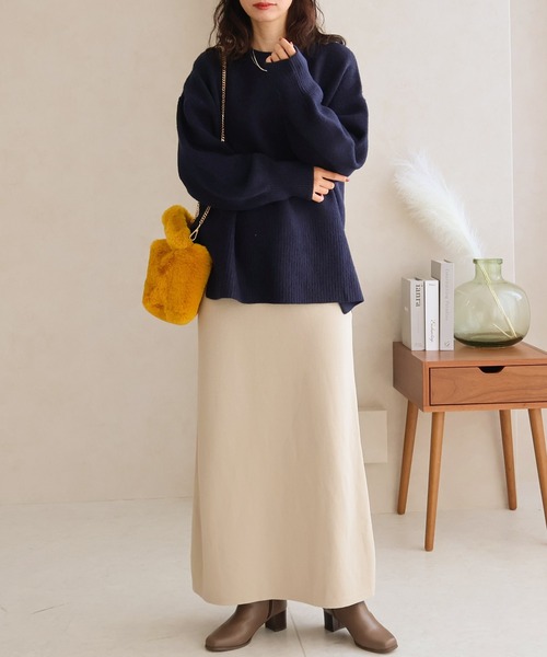 Social GIRL（ソーシャルガール）の「バックスリット ニット ロングスカート Aラインスカート（スカート・レディース・ブラック/オフホワイト/グリーン/チェリーレッド/キナリ・M）」の10枚目の写真