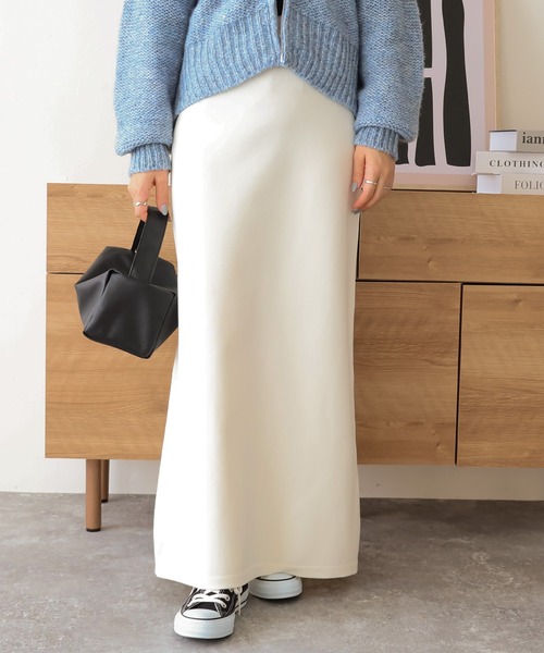 Social GIRL（ソーシャルガール）の「バックスリット ニット ロングスカート Aラインスカート（スカート・レディース・ブラック/オフホワイト/グリーン/チェリーレッド/キナリ・M）」の21枚目の写真