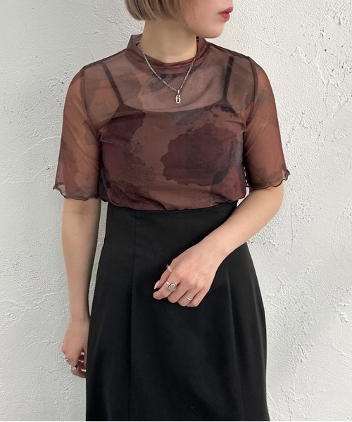 apres jour mignon（アプレジュールミニョン）の「オリジナルシアー柄トップス【ZOZOTOWN限定アイテム】（Tシャツ/カットソー・レディース・ブルー/ブラウン系その他/ブラック・フリー/X-LARGE）」の4枚目の写真