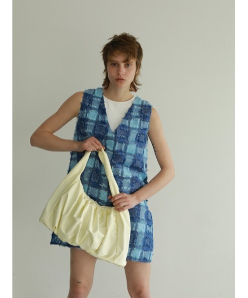 AMAIL(アマイル)の「Wrinkles tote(トートバッグ・レディース・イエロー/アイボリー・FREE)」の13枚目の写真