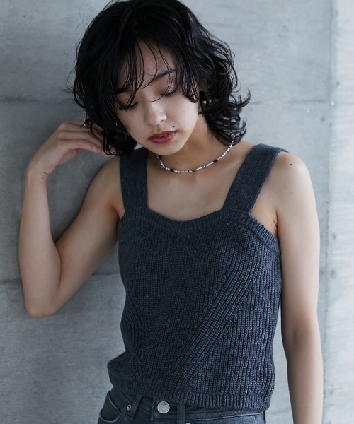 GEVS.（ジェイヴィス）の「＜大きいサイズ＞ ニットビスチェ GEVS.（ニット/セーター・レディース・ブラウン/グレー・L/LL/3L/4L/5L）」の2枚目の写真