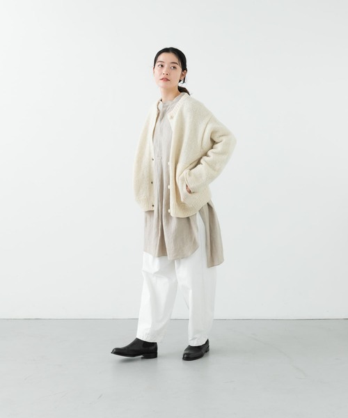 かぐれ（カグレ）の「ペルークルーネックカーディガン（ニット