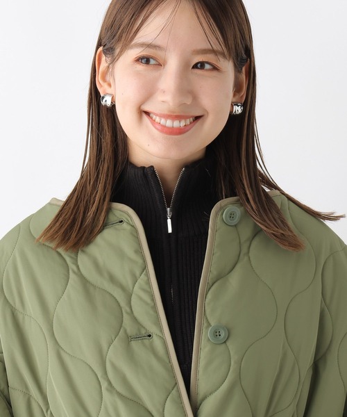 LEPSIM(レプシィム)の「7ゲージハイネックZIPケープ 907024(ニット/セーター・レディース・グレイッシュベージュ/ブラック/ブラウン/チャコールグレー・FREE)」の12枚目の写真