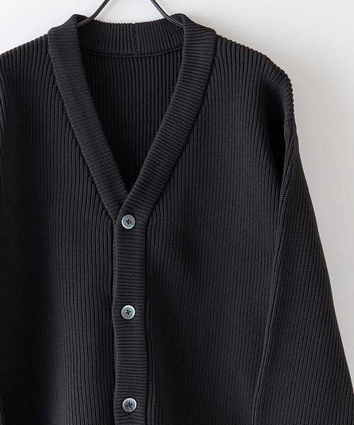 Blue Standard （ブルースタンダード）の「【BLUE STANDARD/ブルースタンダード】軽量 マシンウォッシャブル　 抗ピル 　帯電防止 　7GエアリーVネックボタン　カーディガン　捲縮ニット（カーディガン/ボレロ・メンズ・ブルーグレー/ブラック/チャコールグレー・MEDIUM/X-LARGE/LARGE）」の19枚目の写真