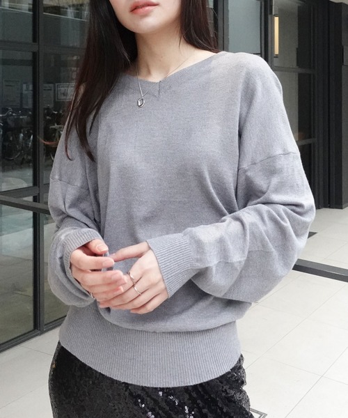 CORNERS（コーナーズ）の「Vネックニットプルオーバー（ニット/セーター・レディース・ブラック/グレイッシュベージュ/ホワイト/グレー・M）」の3枚目の写真