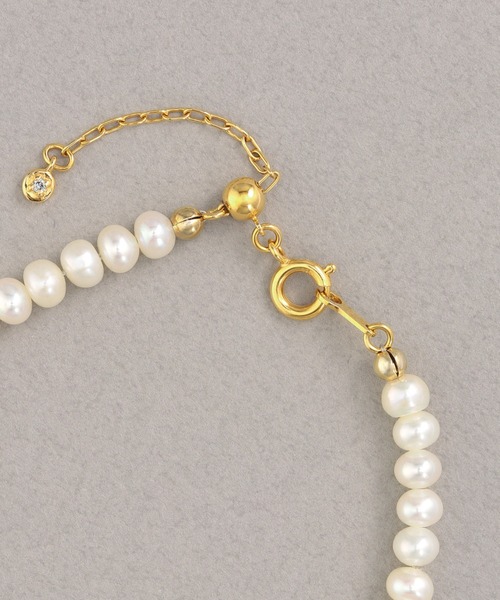 PLUS VENDOME（プラス ヴァンドーム）の「PEARL_ブレスレット（ブレスレット・レディース・イエローゴールド・ONE SIZE）」の3枚目の写真