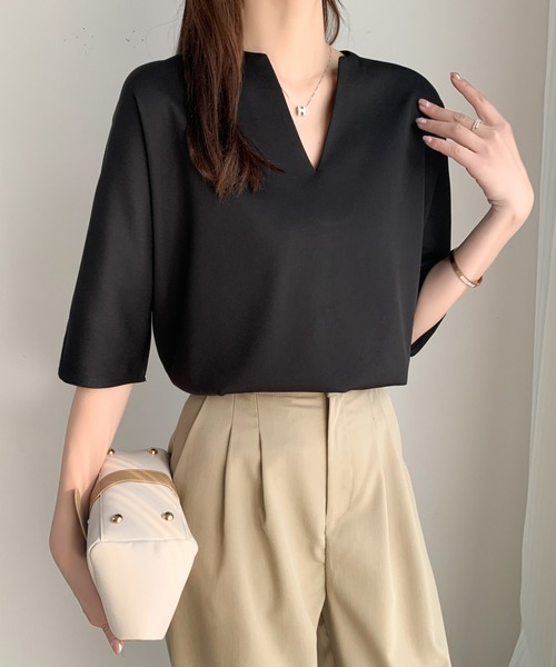 ECLIN(エクラン)の「キーネック半袖ブラウス(シャツ/ブラウス・レディース・チャコールグレー/ブラック/ベージュ/アイボリー・M/L)」の18枚目の写真