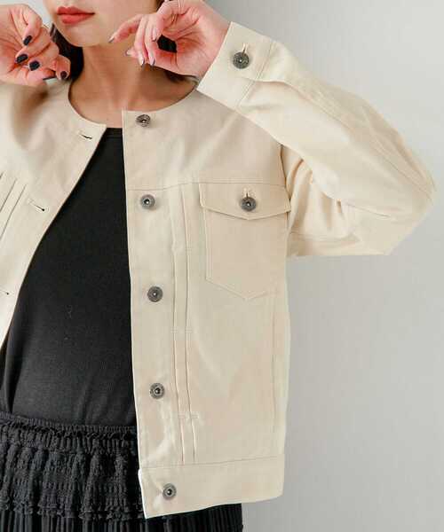 URBAN RESEARCH Sonny Label(アーバンリサーチサニーレーベル)の「ナチュラルストレッチノーカラーコットンジャケット(ノーカラージャケット・レディース・オフホワイト/ベージュ/グレー系その他・FREE)」の4枚目の写真