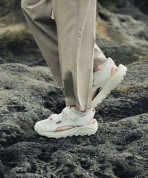 【HI-TEC】EASTEND PORT