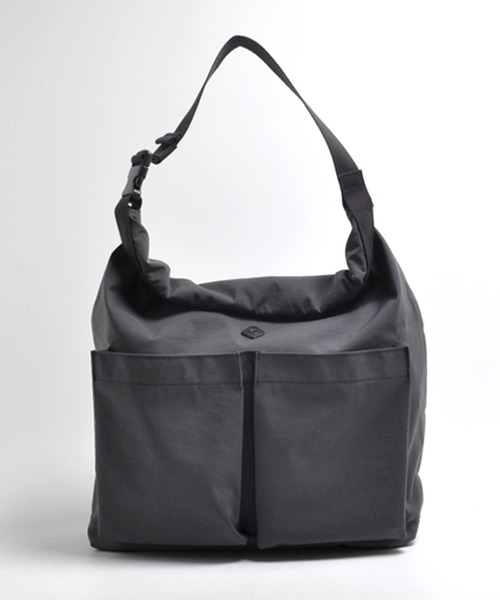CLEDRAN(クレドラン)の「【軽量 簡単出し入れ】CL3682 POID ROLL SHOULDER(ショルダーバッグ・レディース・ダークグリーン/チャコールグレー/ベージュ/ネイビー・FREE)」の2枚目の写真