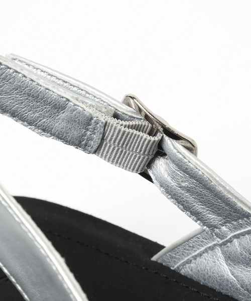 GLOBAL WORK（グローバルワーク）の「らくっションクロスサンダル/108083（サンダル・レディース・カーキ系8/アイボリー/シルバー/ブラック・SMALL/LARGE/MEDIUM）」の21枚目の写真