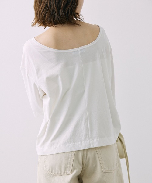 BABYLONE（バビロン）の「天竺バックオープンＴシャツ（Tシャツ/カットソー・レディース・オフホワイト/グレイッシュベージュ・フリー）」の5枚目の写真