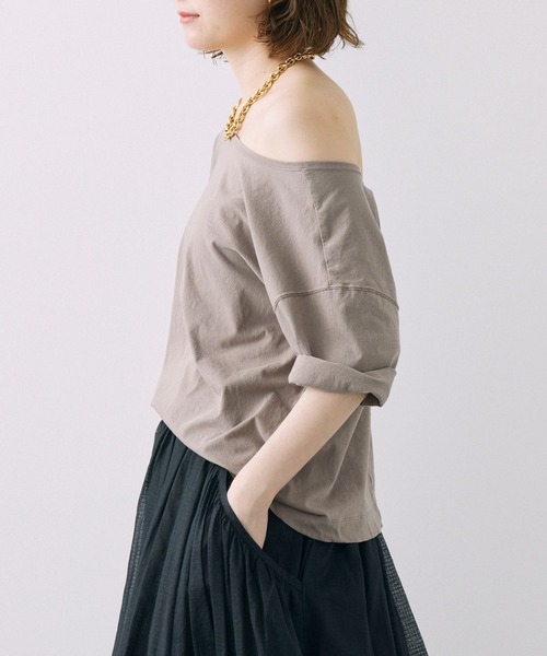 BABYLONE（バビロン）の「天竺バックオープンＴシャツ（Tシャツ/カットソー・レディース・オフホワイト/グレイッシュベージュ・フリー）」の10枚目の写真