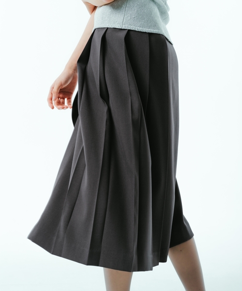 Charles Chaton（シャルルシャトン）の「calm wrap skirt