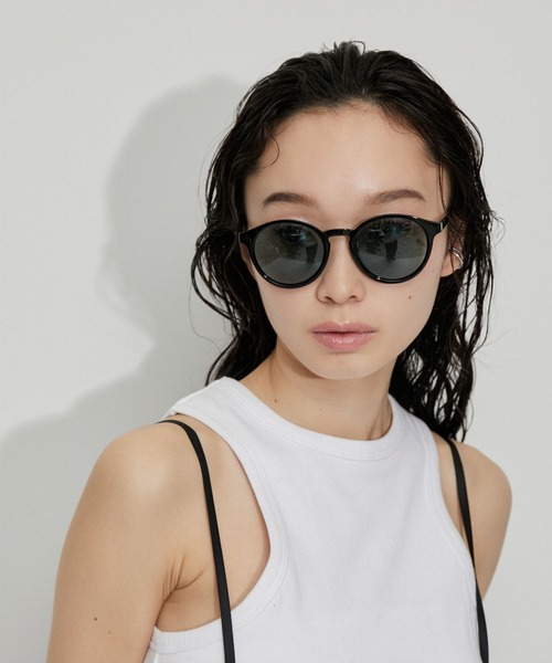 ADAM ET ROPE'（アダムエロペ）の「ボストンサングラス（サングラス・レディース・ブラック/ブラウン/グレー・FREE）」の2枚目の写真