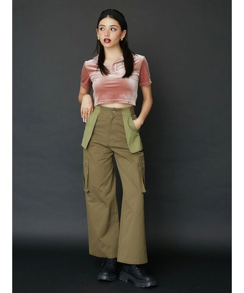 EVRIS（エヴリス）の「ベロアスキッパーショートトップス（Tシャツ/カットソー・レディース・ブルー/グレー/ピンク・FREE）」の7枚目の写真