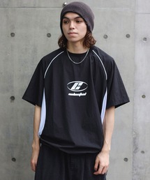 SPINNS | 【ユニセックスで着用可能】襟付き切り替え半袖サッカーTシャツ (Tシャツ/カットソー)