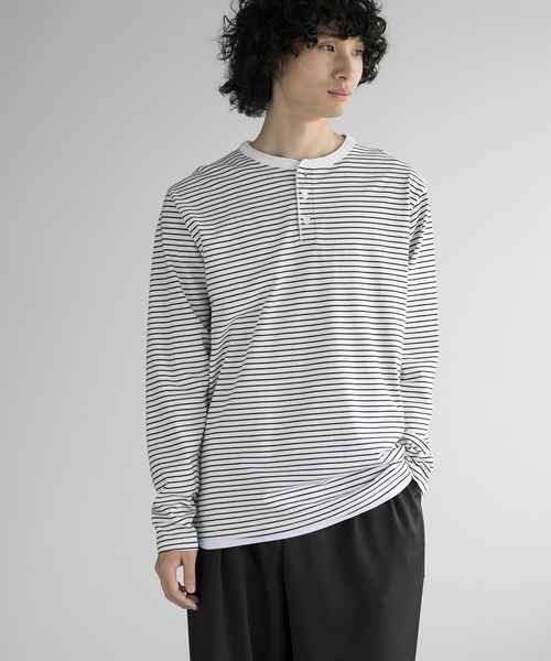aimoha(アイモハ)の「aimoha men NAUYTICAL STRIPE HENLEY COMFORT TEE(Tシャツ/カットソー・メンズ・ブラック/グレー/ホワイト・LARGE/X-LARGE/XX-LARGE/XXX-LARGE)」の2枚目の写真