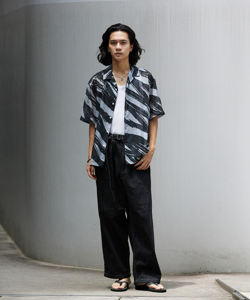 JOURNAL STANDARD（ジャーナルスタンダード）の「コットンヘンプ デニムベルテッド キャノンオーバーパンツ（デニムパンツ・メンズ・ブラック/ネイビー・SMALL/MEDIUM/LARGE）」の3枚目の写真