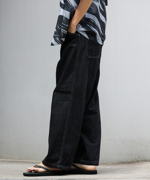 JOURNAL STANDARD（ジャーナルスタンダード）の「コットンヘンプ デニムベルテッド キャノンオーバーパンツ（デニムパンツ・メンズ・ブラック/ネイビー・SMALL/MEDIUM/LARGE）」の9枚目の写真