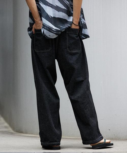 JOURNAL STANDARD（ジャーナルスタンダード）の「コットンヘンプ デニムベルテッド キャノンオーバーパンツ（デニムパンツ・メンズ・ブラック/ネイビー・SMALL/MEDIUM/LARGE）」の10枚目の写真