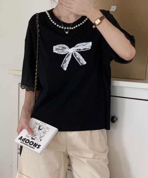 Diosfront(ディオスフロント)の「カラーリボンプリント襟パール付きオーバーTee(Tシャツ/カットソー・レディース・ホワイト/ブラック/グレー・FREE)」の18枚目の写真