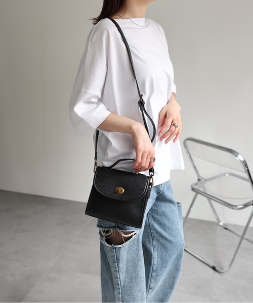 sakishimatokyo（サキシマトーキョー）の「【2WAY】フロント金具付きハンドバッグ/シーズンレス/合皮（ハンドバッグ・レディース・ベージュ/ブラック/オフホワイト/ピンク・FREE）」の12枚目の写真