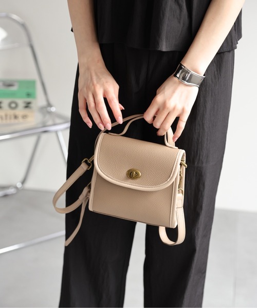 sakishimatokyo（サキシマトーキョー）の「【2WAY】フロント金具付きハンドバッグ/シーズンレス/合皮（ハンドバッグ・レディース・ベージュ/ブラック/オフホワイト/ピンク・FREE）」の20枚目の写真