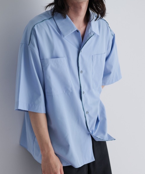 MERLOT(メルロー)の「ルーズフィットパイピングシャツ(シャツ/ブラウス・メンズ・サックスブルー/ベージュ・FREE)」の2枚目の写真