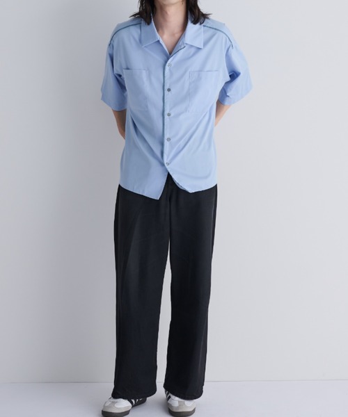 MERLOT(メルロー)の「ルーズフィットパイピングシャツ(シャツ/ブラウス・メンズ・サックスブルー/ベージュ・FREE)」の19枚目の写真