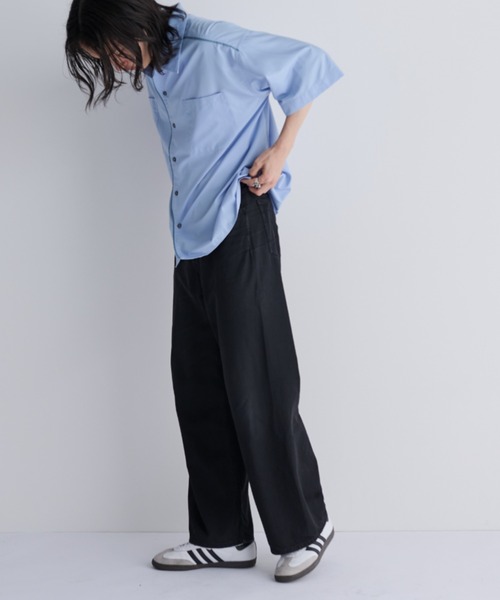 MERLOT(メルロー)の「ルーズフィットパイピングシャツ(シャツ/ブラウス・メンズ・サックスブルー/ベージュ・FREE)」の22枚目の写真