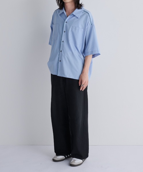 MERLOT(メルロー)の「ルーズフィットパイピングシャツ(シャツ/ブラウス・メンズ・サックスブルー/ベージュ・FREE)」の20枚目の写真