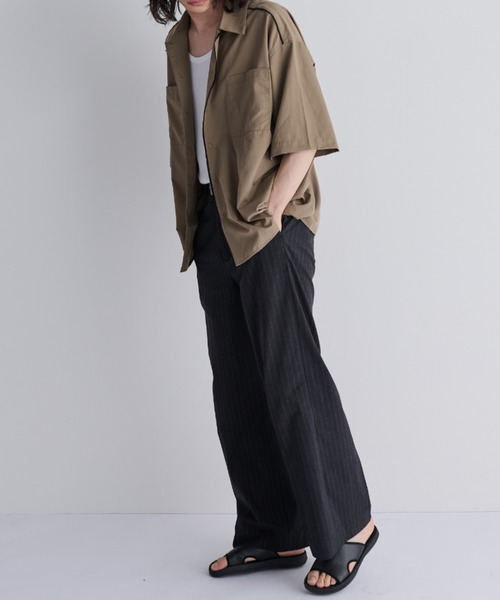 MERLOT(メルロー)の「ルーズフィットパイピングシャツ(シャツ/ブラウス・メンズ・サックスブルー/ベージュ・FREE)」の11枚目の写真