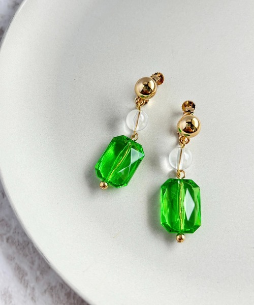 No.86✴︎アレルギー対応✴︎4つセット♡お花のビーズ1粒♡ピアス・イヤリング 楽天市場】【全種揃えたい！選べる5種のお花のピアス】 金属アレルギー