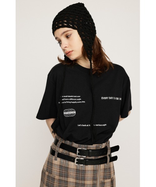 ショルダーフリルランダムロゴTシャツ ショルダーフリルランダムロゴTシャツ | SLOVNENYA スロヴネンヤ