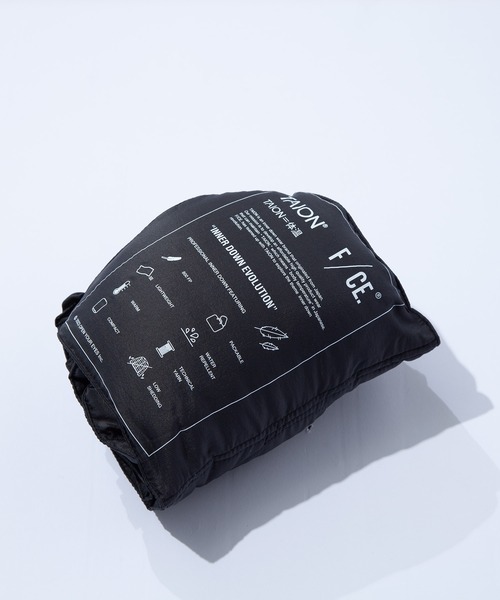 F/CE. （エフシーイー）の「F/CE. 24-TAION BY F/CE. PACKABLE DOWN SCARF / エフシーイー 24-タイオン バイ エフシーイー パッカブル ダウン スカーフ（マフラー・メンズ・ベージュ/ブルー/ブラック/オリーブ・FREE）」の8枚目の写真