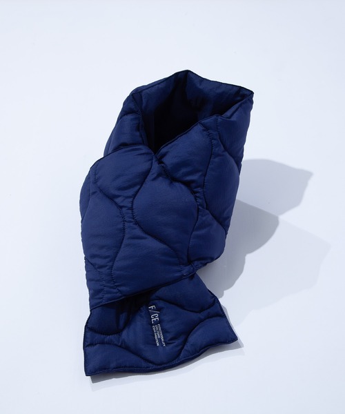 F/CE. （エフシーイー）の「F/CE. 24-TAION BY F/CE. PACKABLE DOWN SCARF / エフシーイー 24-タイオン バイ エフシーイー パッカブル ダウン スカーフ（マフラー・メンズ・ベージュ/ブルー/ブラック/オリーブ・FREE）」の11枚目の写真