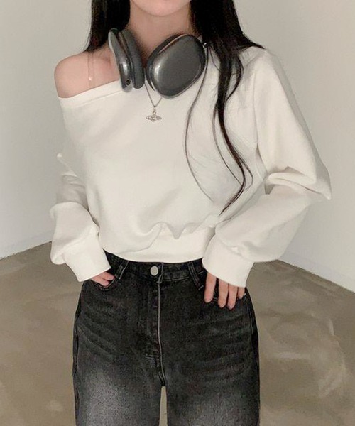 Teem Store（チームストア）の「オフショルダー ショート トップス（スウェット・レディース・ブラック/グレー/ホワイト・F）」の2枚目の写真