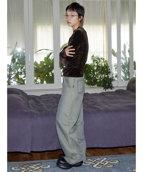 VEQUM（VEQUM）の「【VEQUM】GATHER FIT VELOUR TOPS（Tシャツ/カットソー・レディース・ブラウン/ブルー/ブラック・FREE）」の18枚目の写真